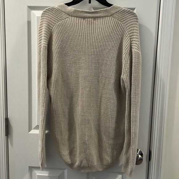 NEW Miracle Sweater - Picture 3 of 4